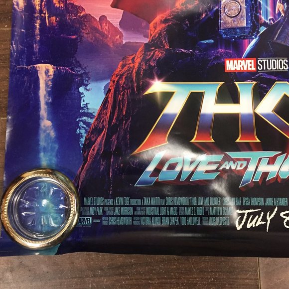 Thor Love and Thunder 27"x40" Authentic Theatre Movie Poster Advance DS Canada - Picture 8 of 16